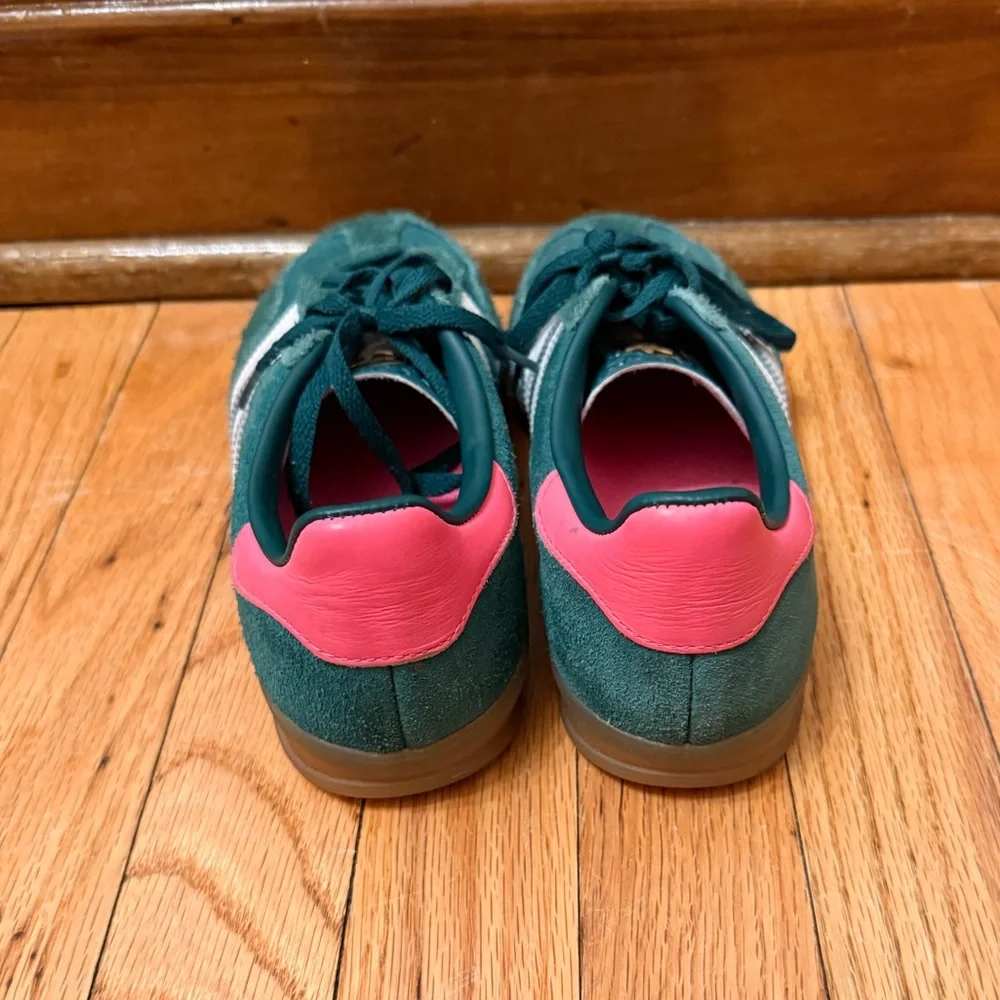 Women’s ADIDAS Gazelle sneakers in green suede and pink - Picture 4 of 4